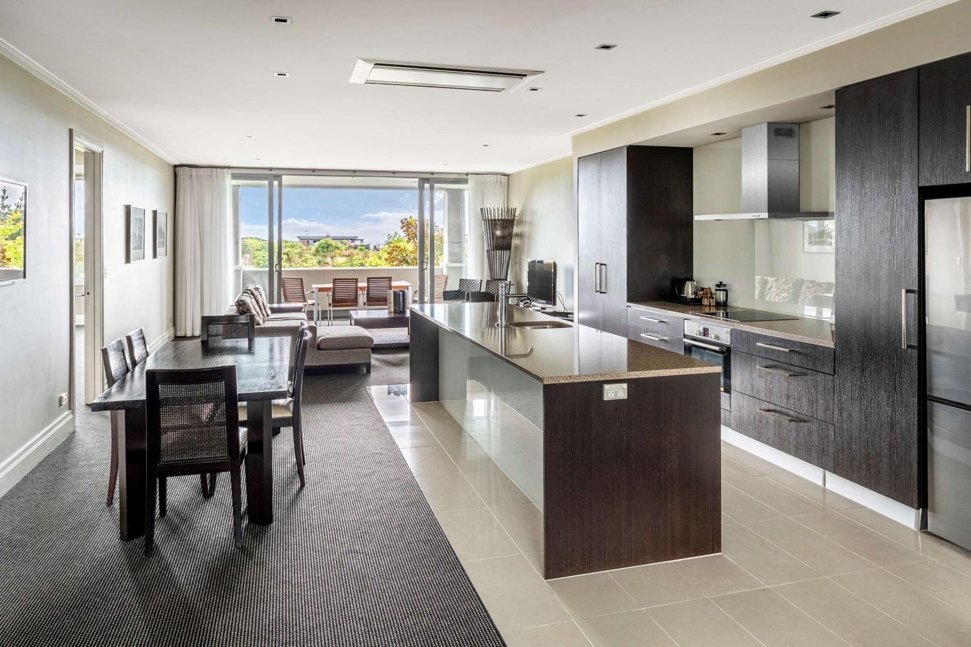 Hilton Lake Taupo Exterior photo