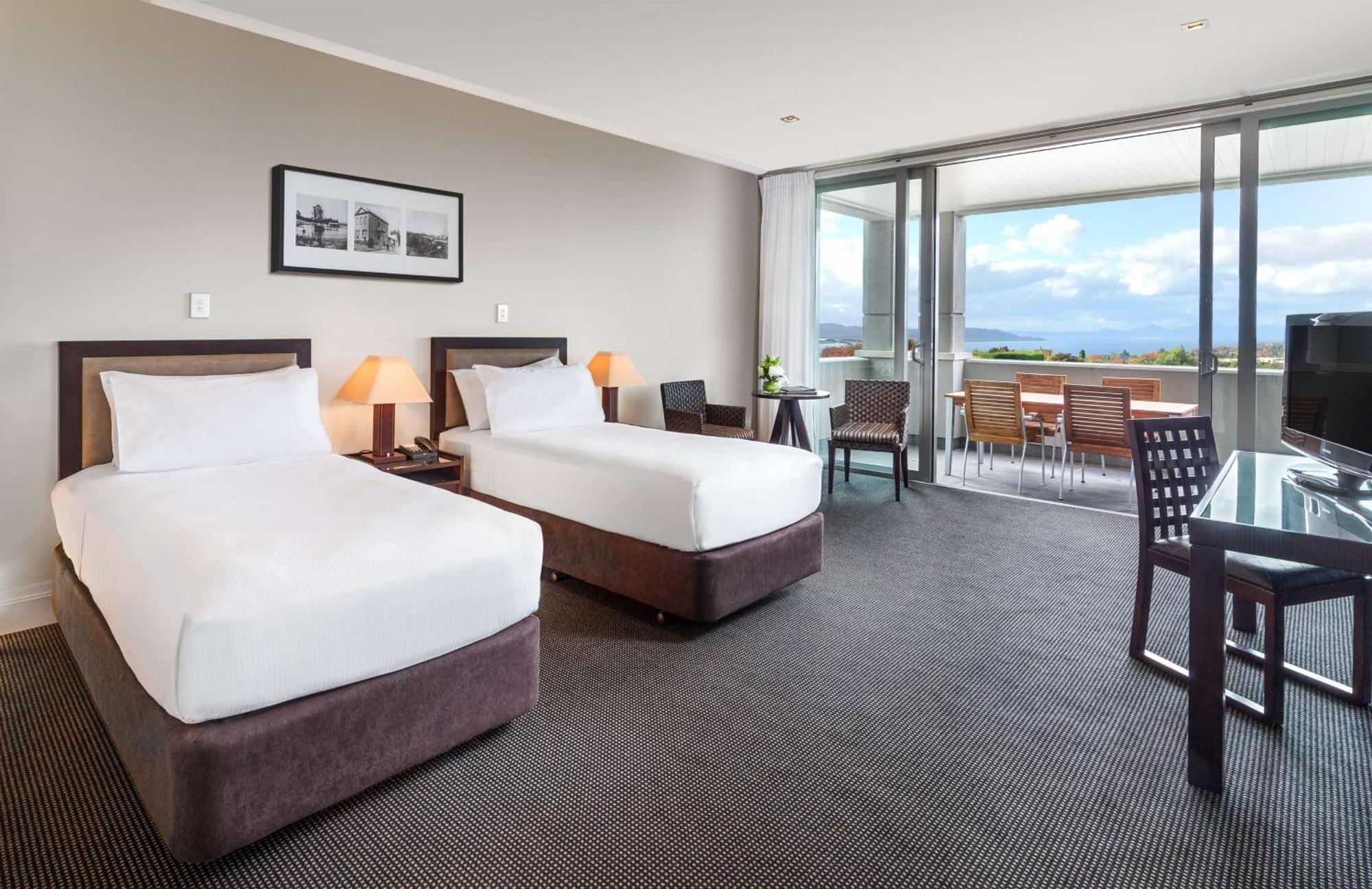 Hilton Lake Taupo Exterior photo