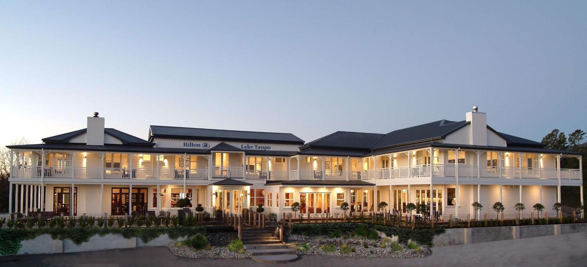 Hilton Lake Taupo Exterior photo