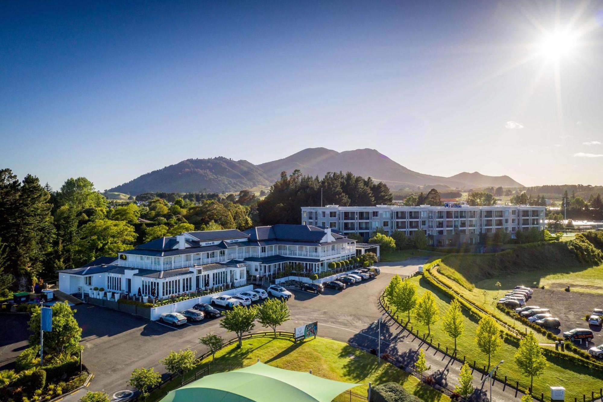 Hilton Lake Taupo Exterior photo